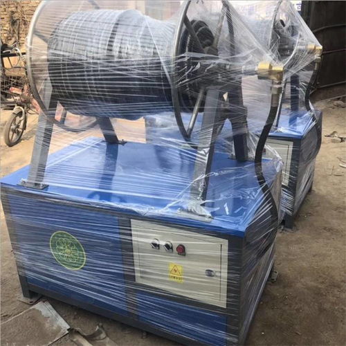 遼寧遼陽(yáng)建筑工地創(chuàng)新應(yīng)用塔吊噴淋技術(shù)，助力綠色施工與揚(yáng)塵治理